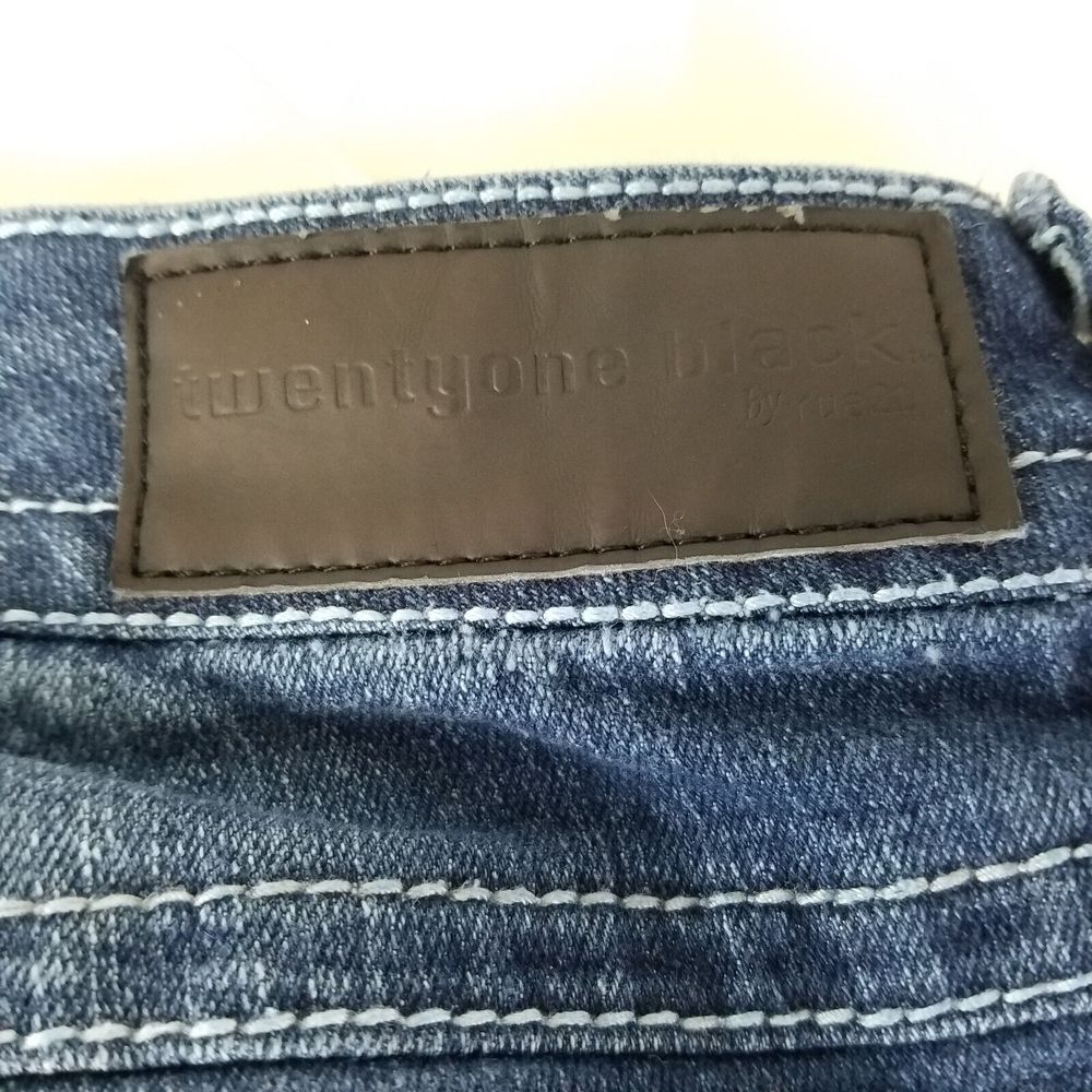 Twenty One Black Jeans Juniors 9 Blue Low Rise Curvy Flare Distressed Denim - Picture 15 of 16